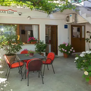 Lenka- Apartment Split
